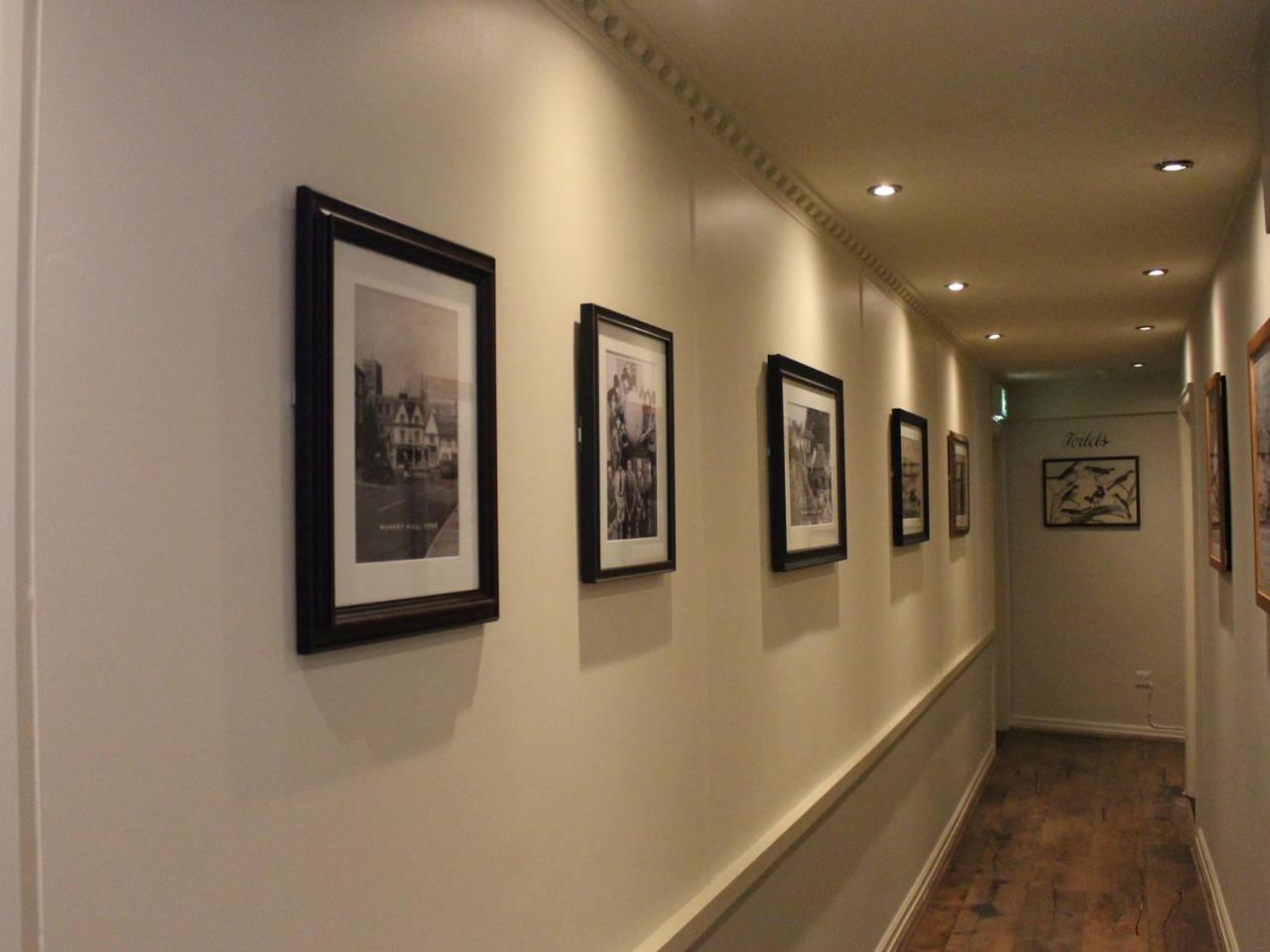 The Bell Hotel Clare Exterior foto
